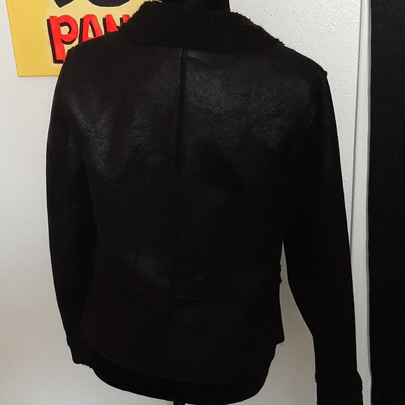 F21 black shimmery coat with faux shearling collar - Picture 6 of 12